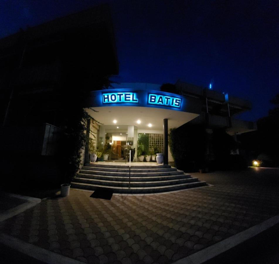 Batis Hotel Livanátesz Kültér fotó